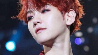 队友爆料边伯贤视频大全,独家视频大揭秘，伯贤魅力全展现